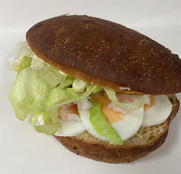 Sandwich m. æg og rejer